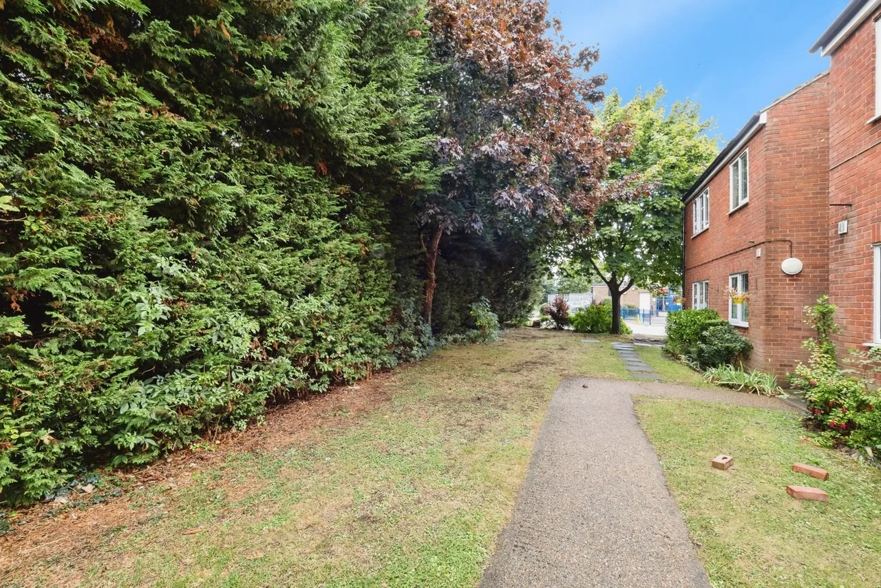 Tyssen Place, South Ockendon, Essex, RM15, photo 7