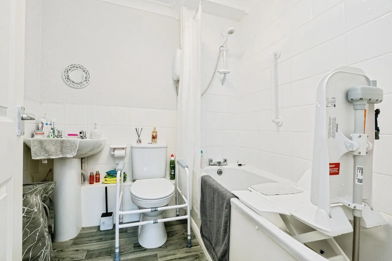 Tyssen Place, South Ockendon, Essex, RM15, photo 10
