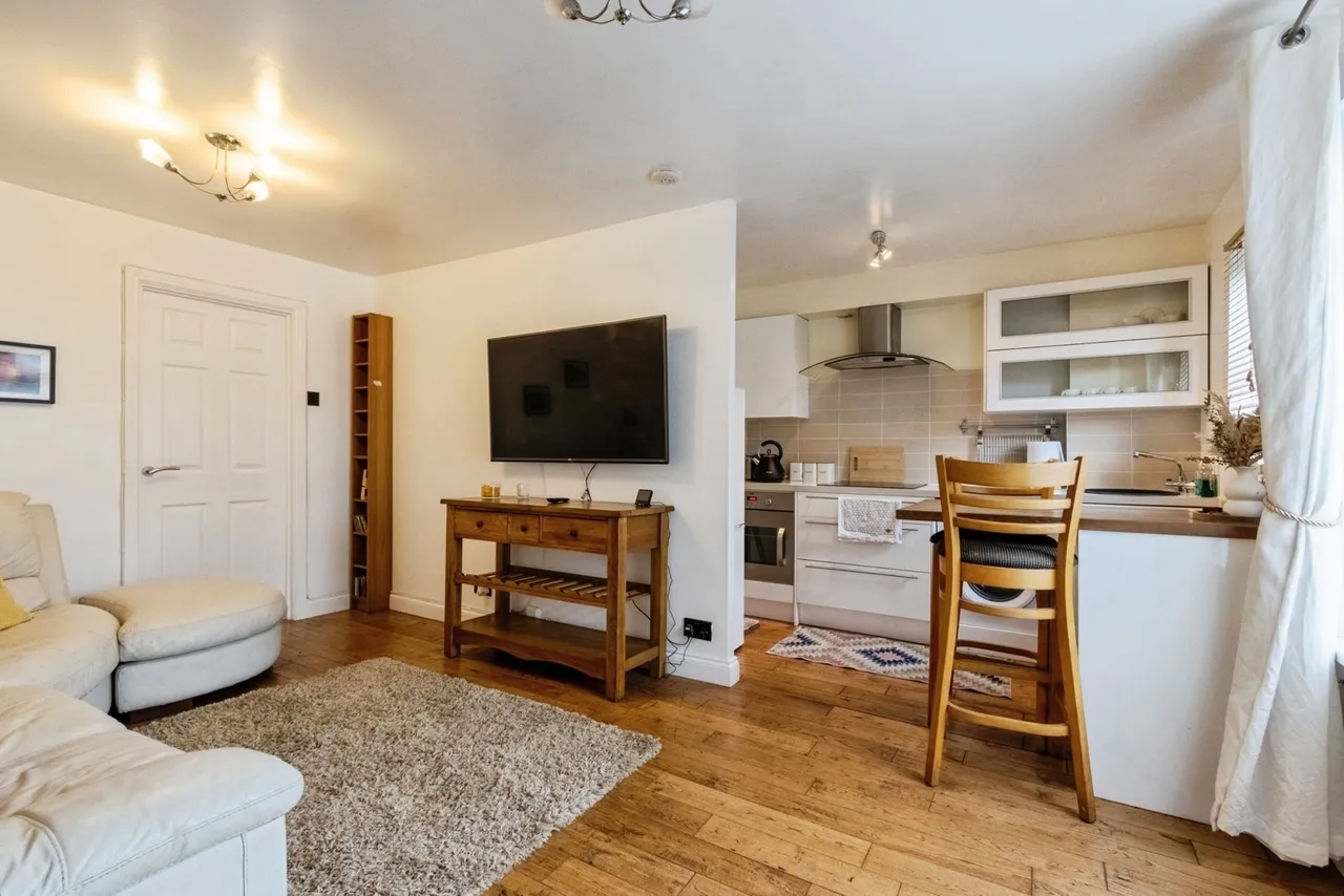 Dickinson Court, Wakefield, West Yorkshire, WF1, photo 5