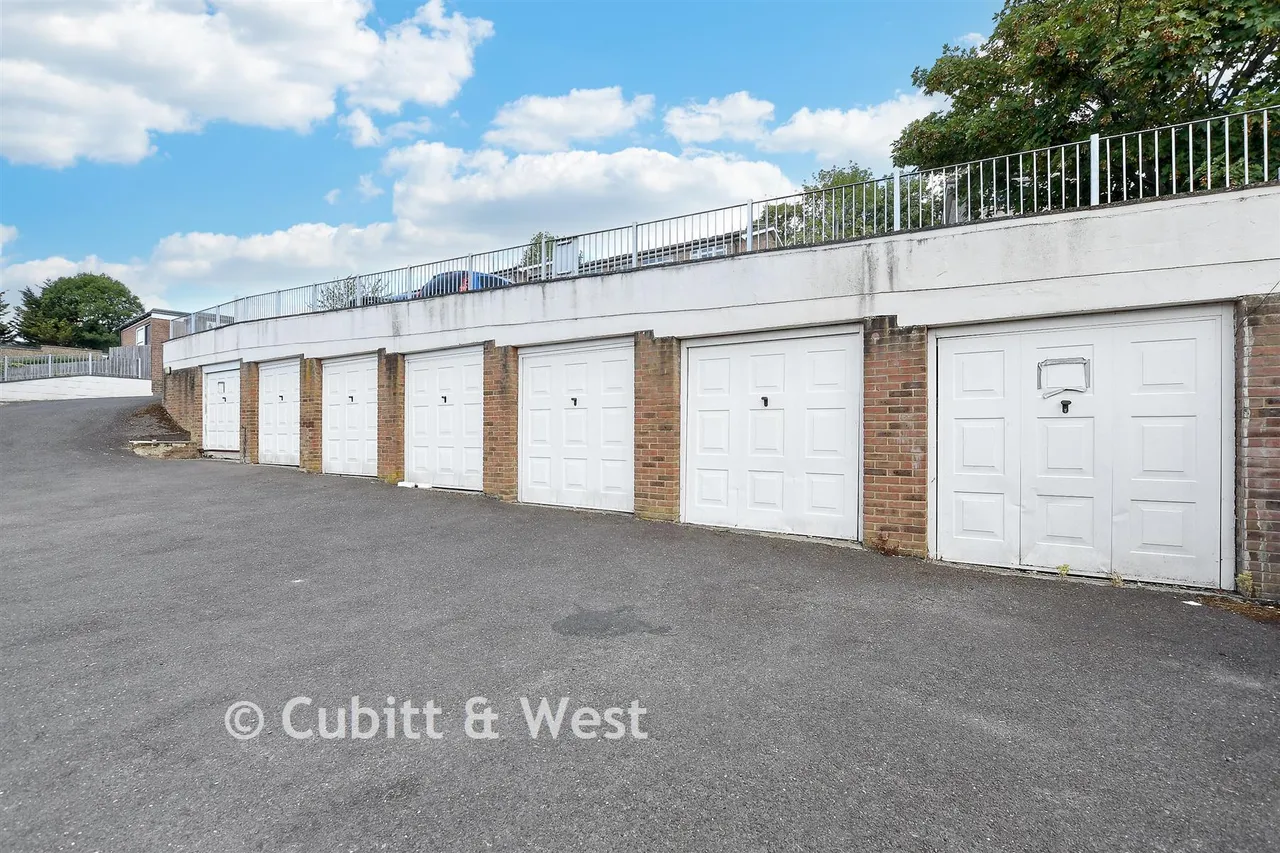 Godstone Road, Whyteleafe, CR3, photo 9