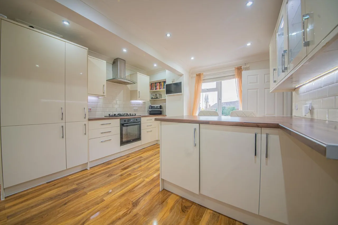East Drive, Bishopstoke, EASTLEIGH, Hampshire, SO50 6FS, photo 8