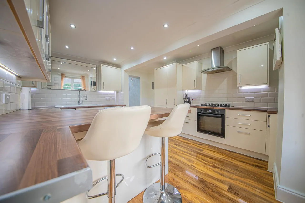 East Drive, Bishopstoke, EASTLEIGH, Hampshire, SO50 6FS, photo 7
