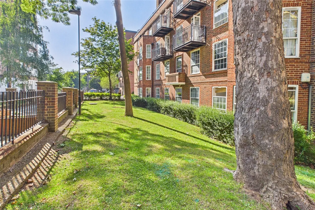 Tilson Gardens, London, SW2, photo 6
