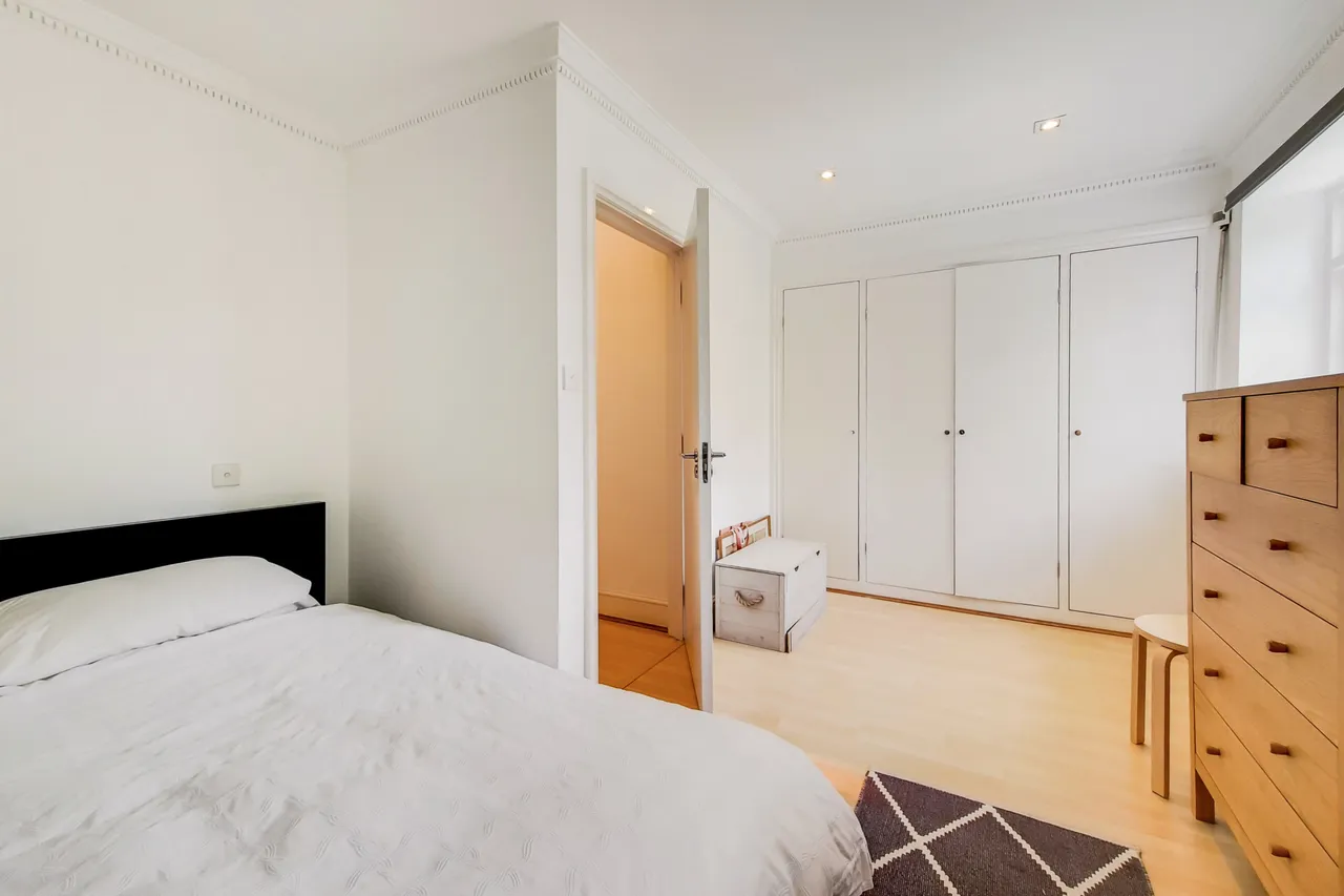 28 Logan Place, London, photo 9