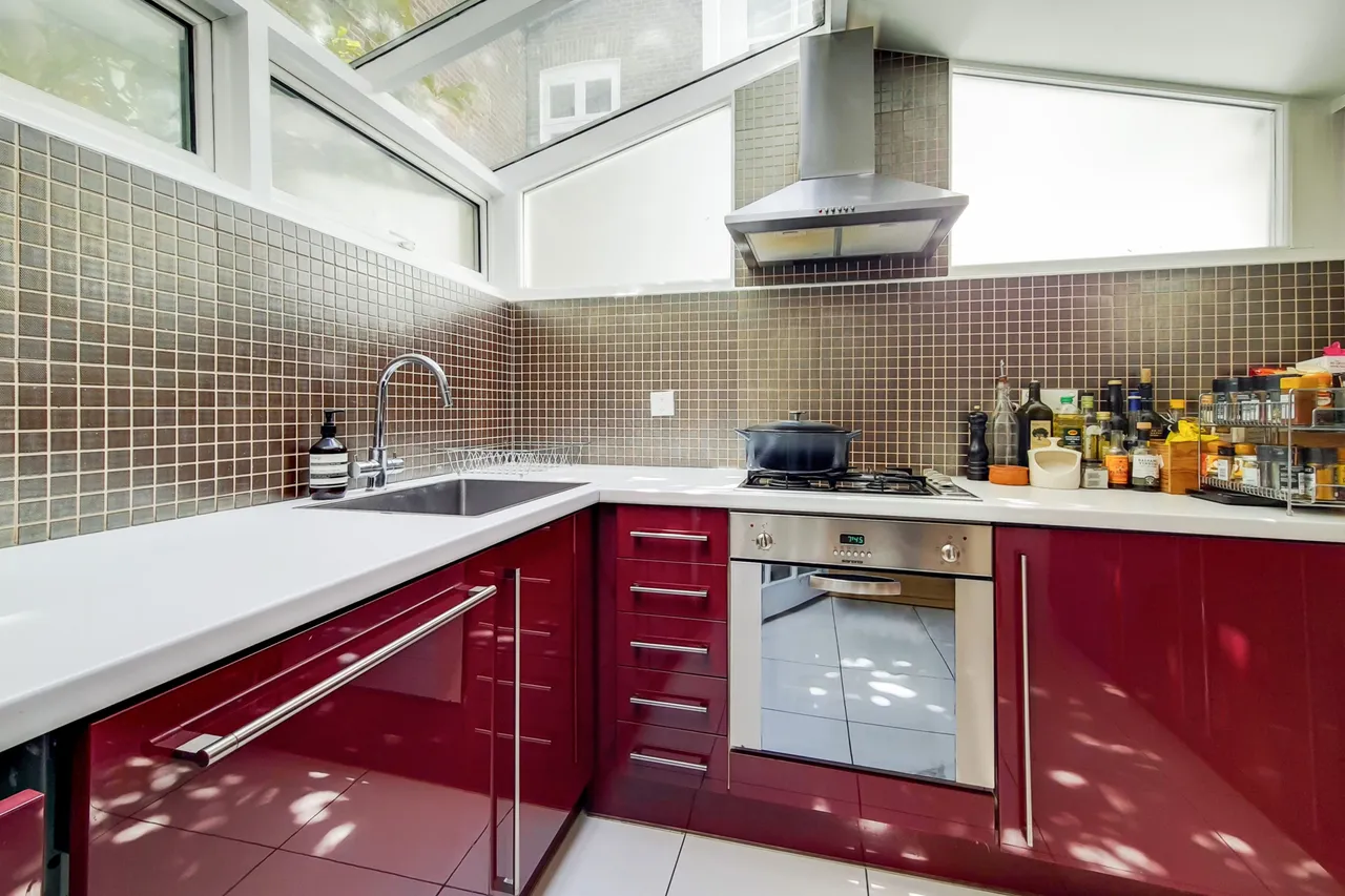 28 Logan Place, London, photo 7