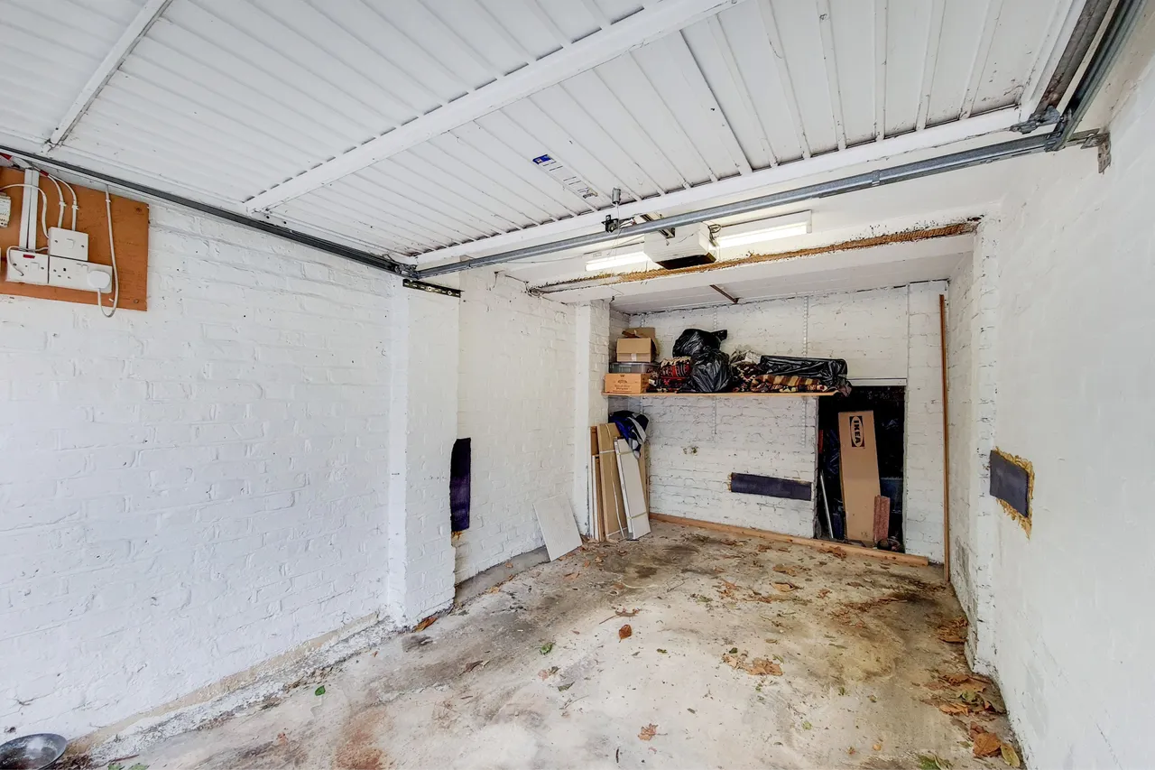 28 Logan Place, London, photo 12