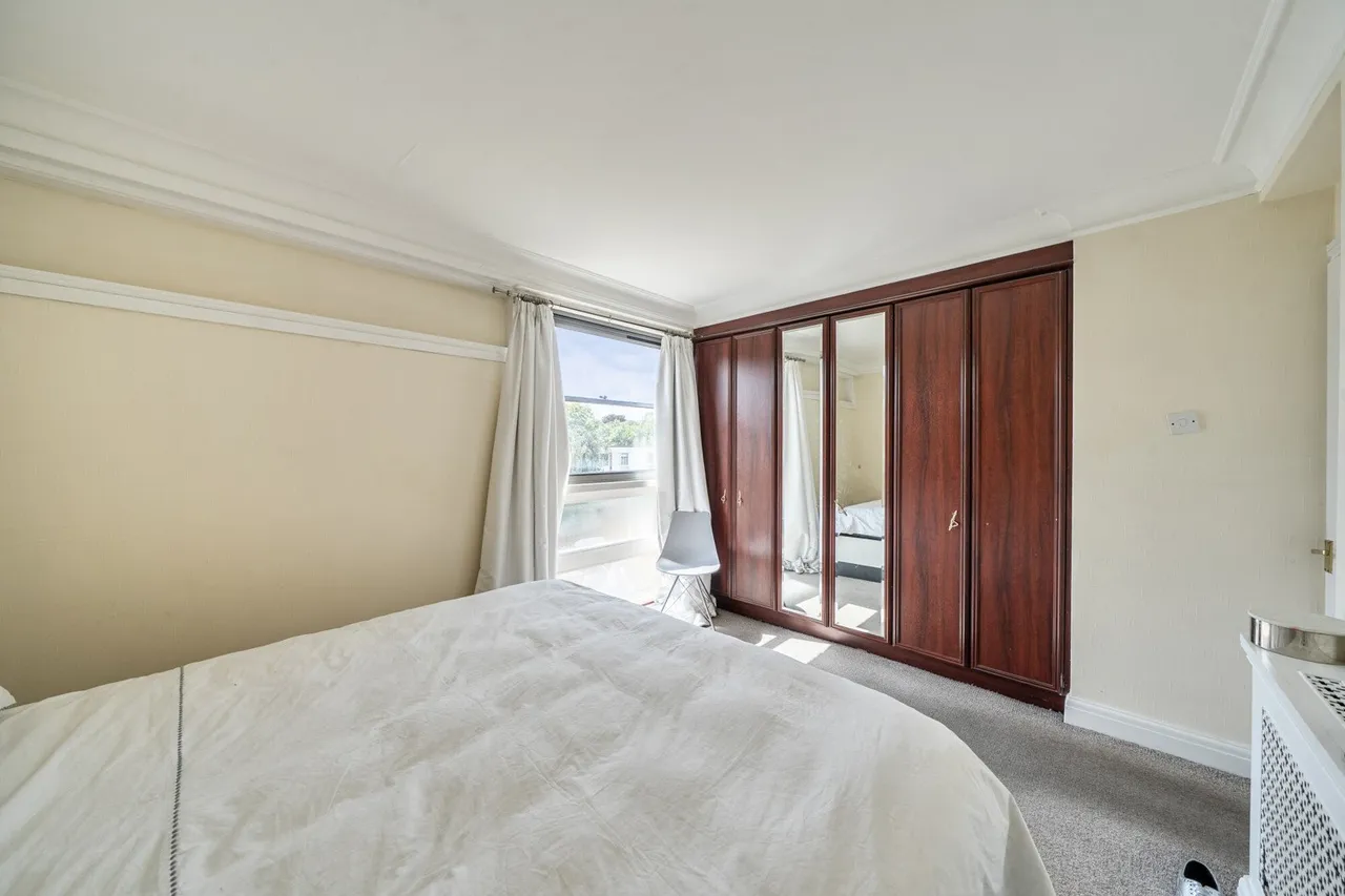 South Row, London, SE3, photo 18
