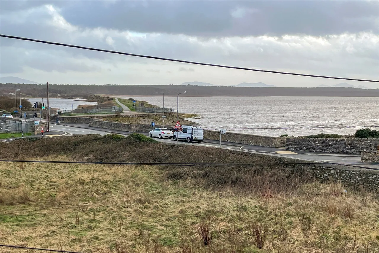 Malltraeth, Bodorgan, photo 11