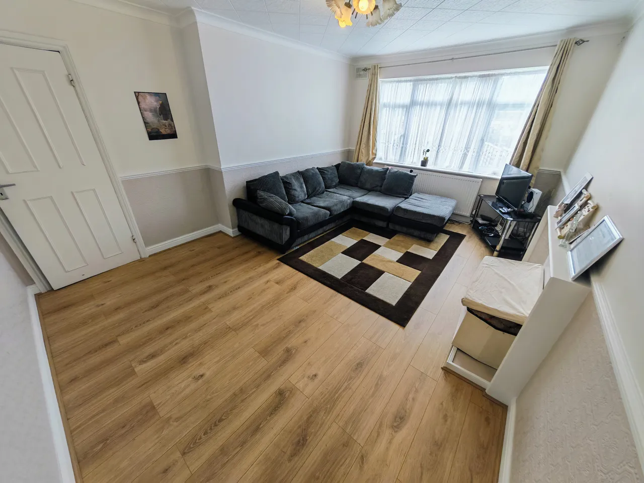 Godfrey Avenue, Northolt, UB5, photo 3