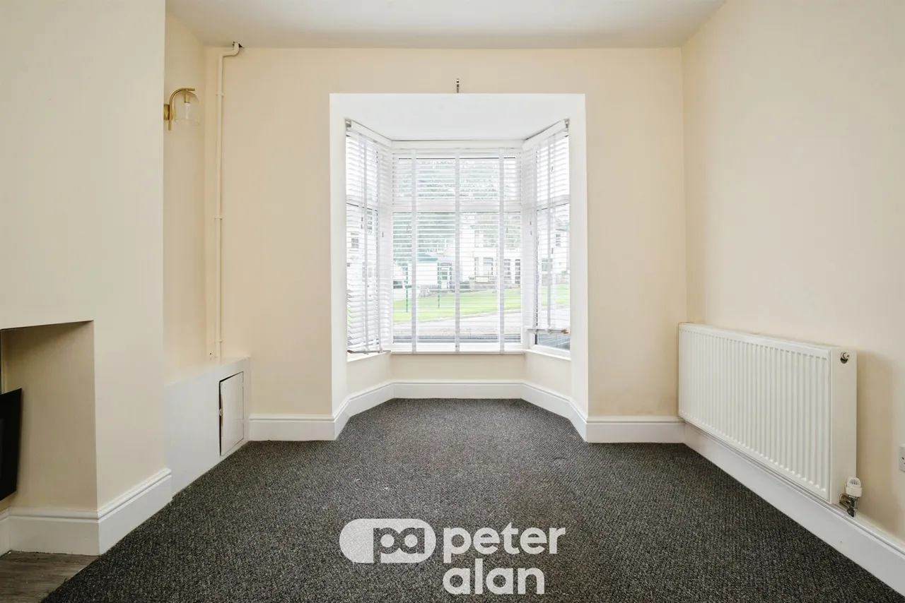 Ton Mawr Road, Pontypool, NP4, photo 6