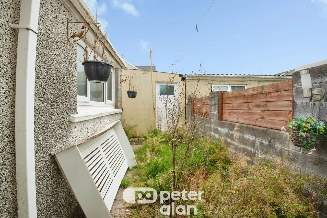Ton Mawr Road, Pontypool, NP4, photo 17