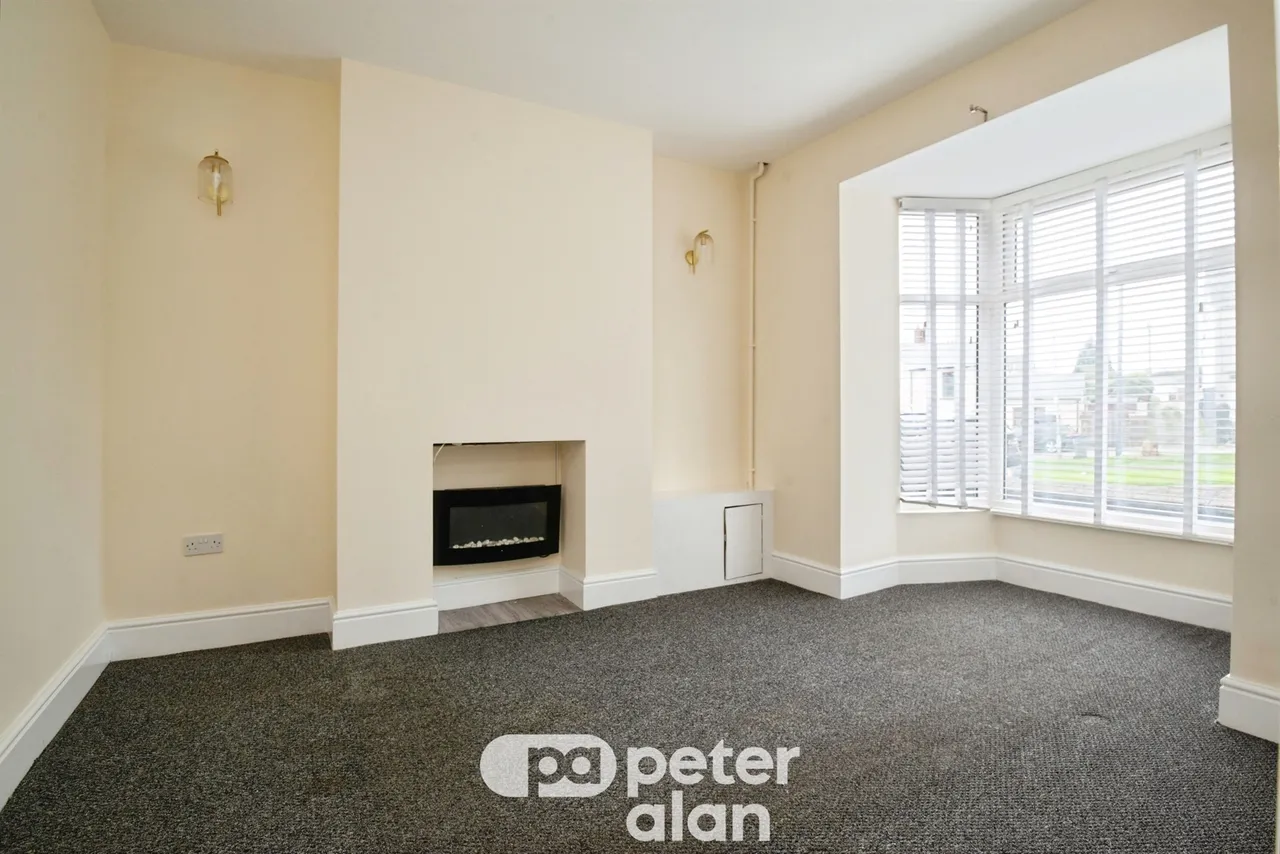 Ton Mawr Road, Pontypool, NP4, photo 5