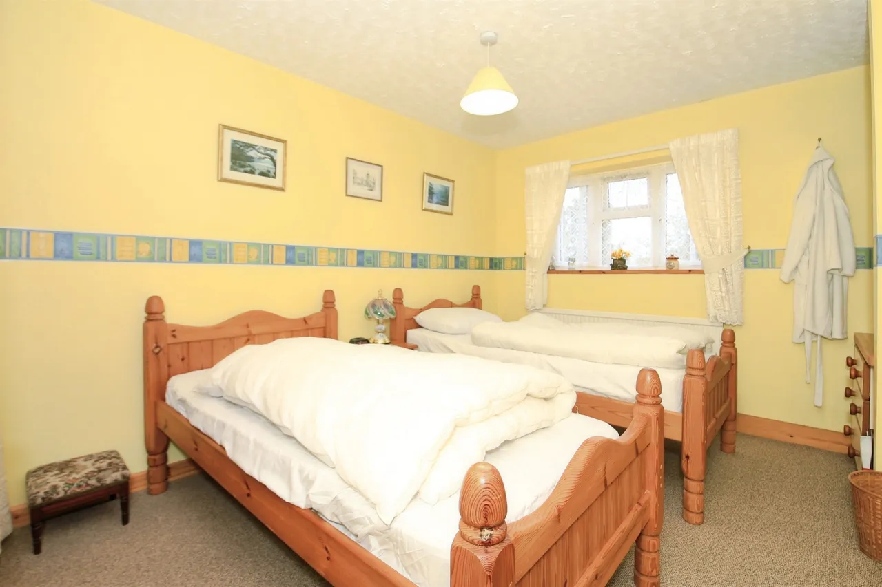 Crescent Road, Whittlesey, PE7, photo 12