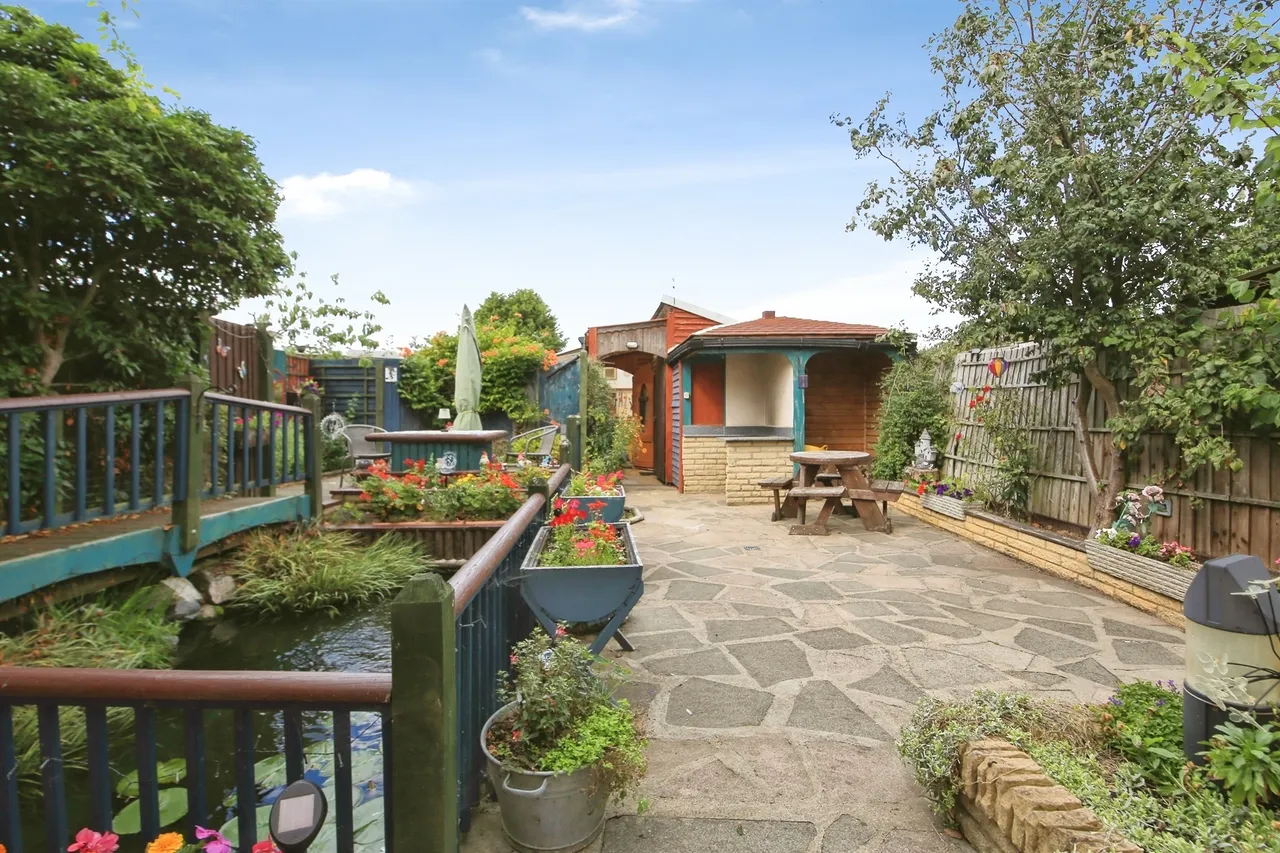 Crescent Road, Whittlesey, PE7, photo 21