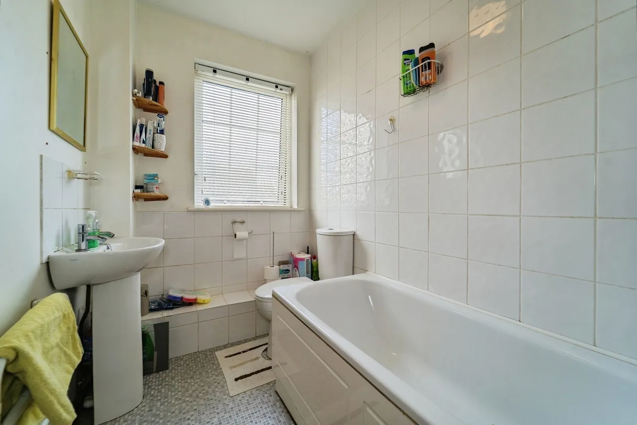 Cadogan Close, Johnston, SA62, photo 14