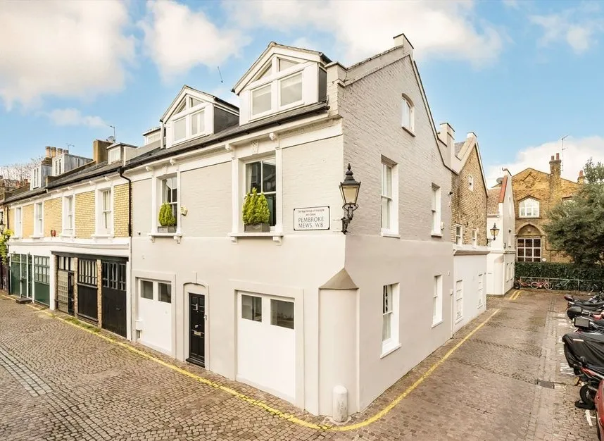 5 bed house to rent — Pembroke Mews, Kensington, W8