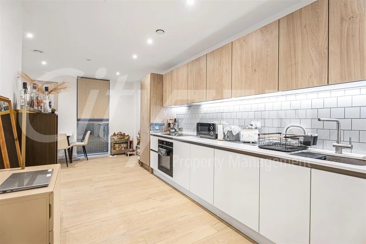 Clarendon Road, Watford, WD17, photo 2