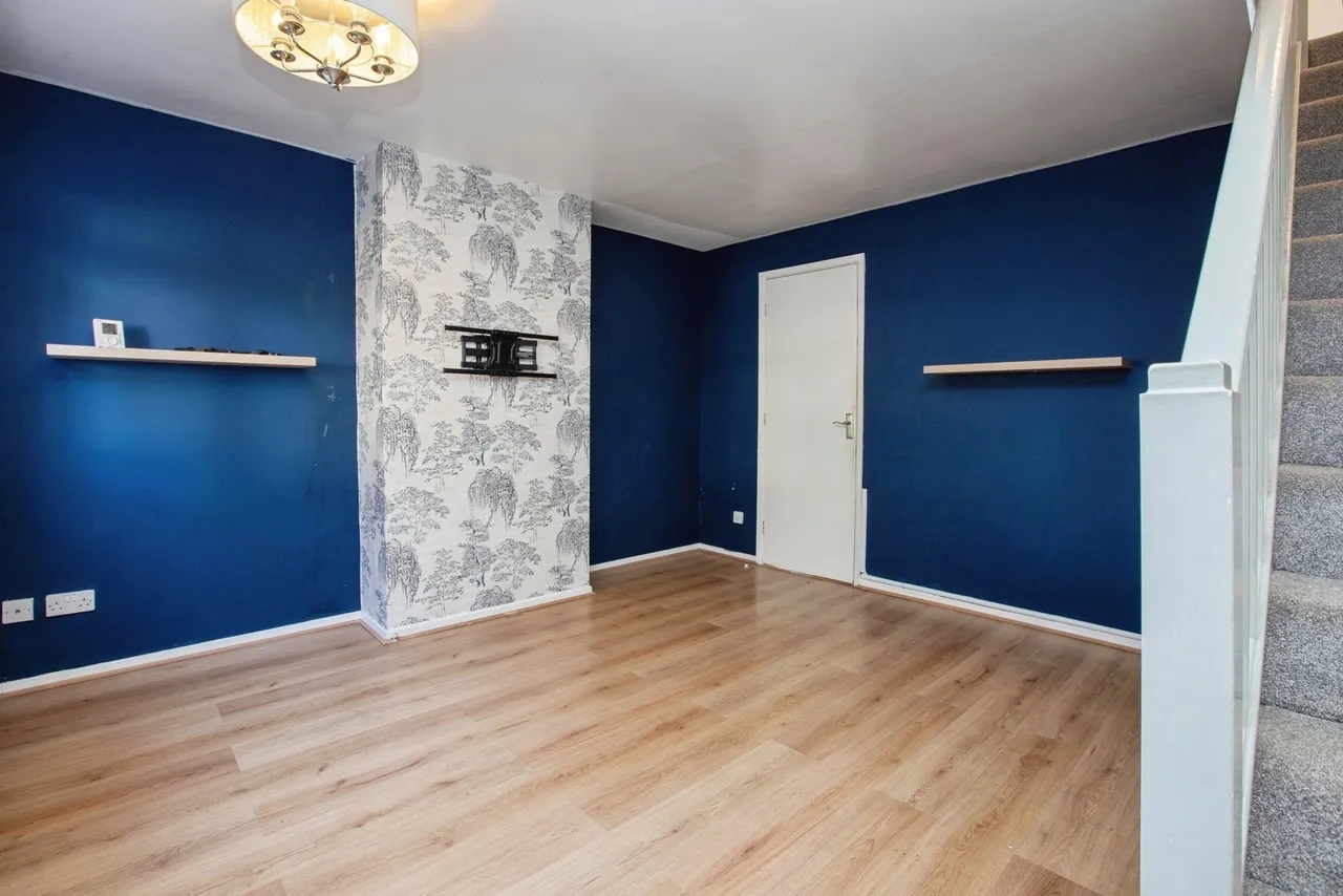 Dovedale Avenue, Sutton-in-Ashfield, NG17, photo 4