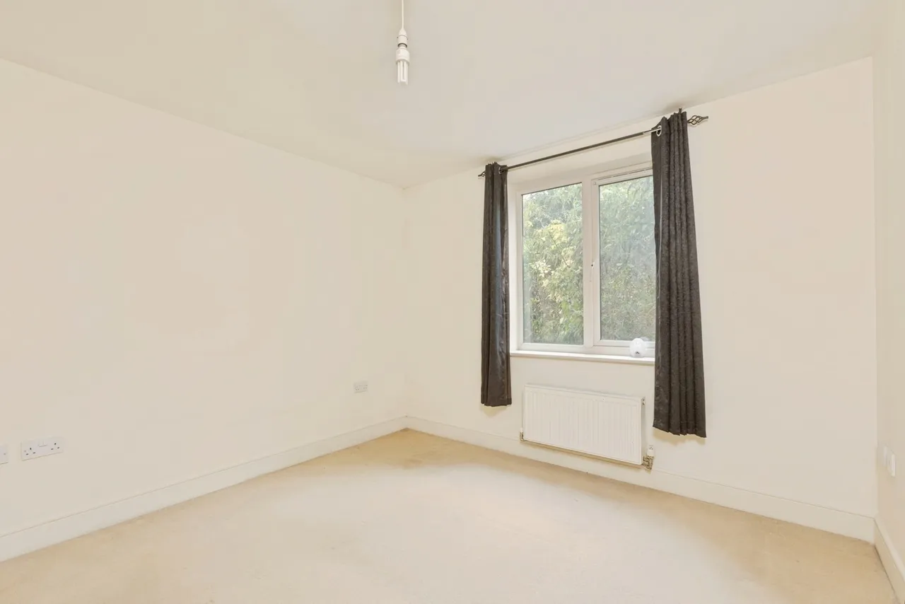 Black Eagle Drive, Northfleet, DA11, photo 4