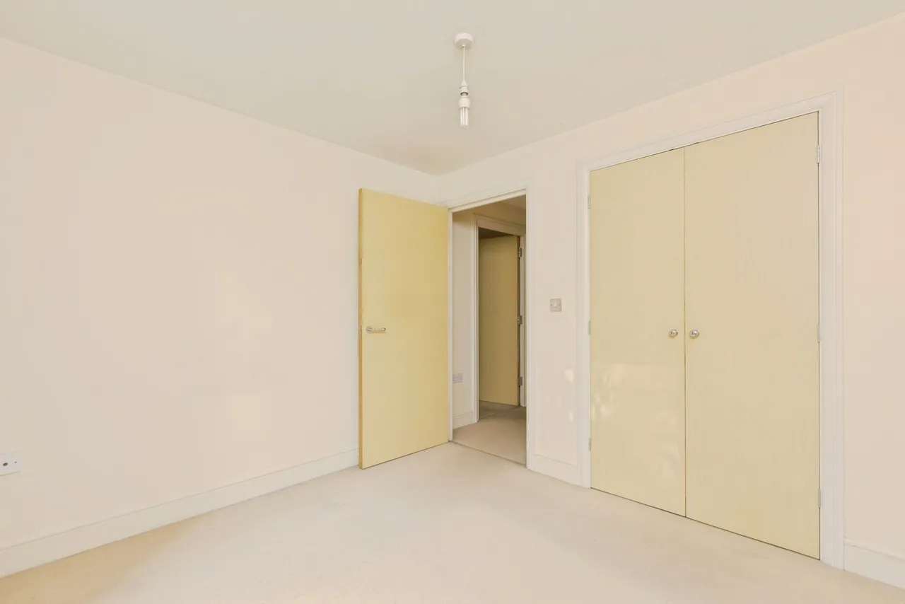 Black Eagle Drive, Northfleet, DA11, photo 6
