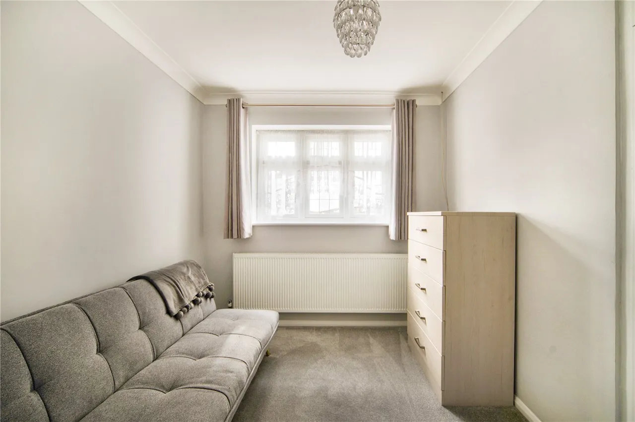 Felstead Road, Romford, RM5, photo 14