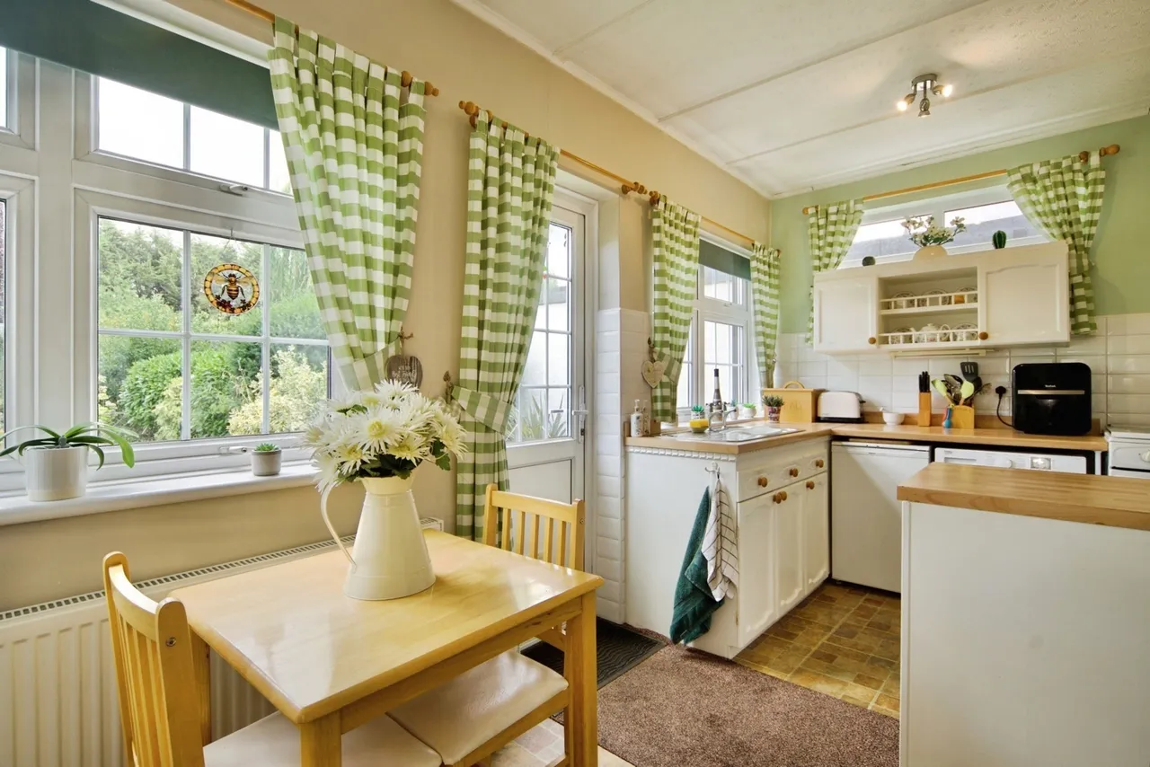 Ascension Road, Romford, RM5, photo 6