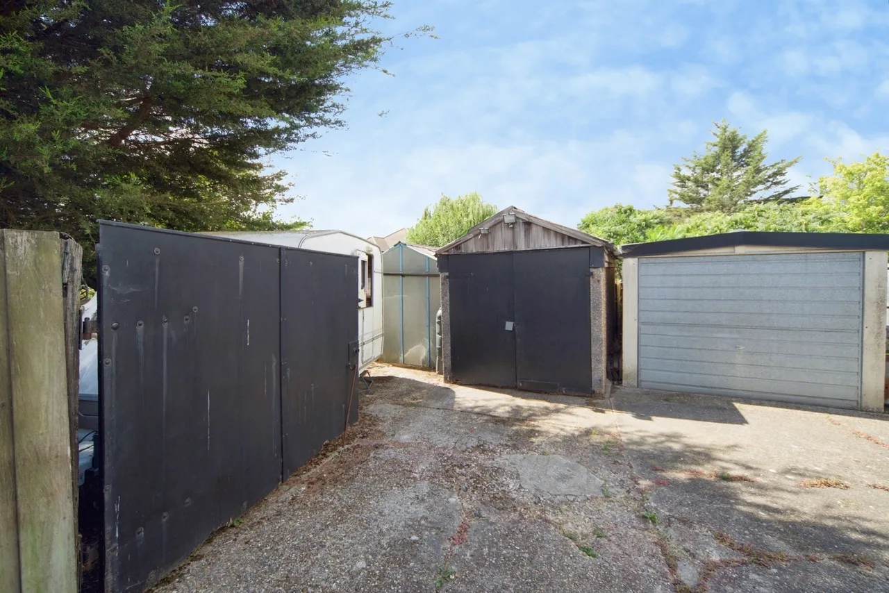 Ascension Road, Romford, RM5, photo 19