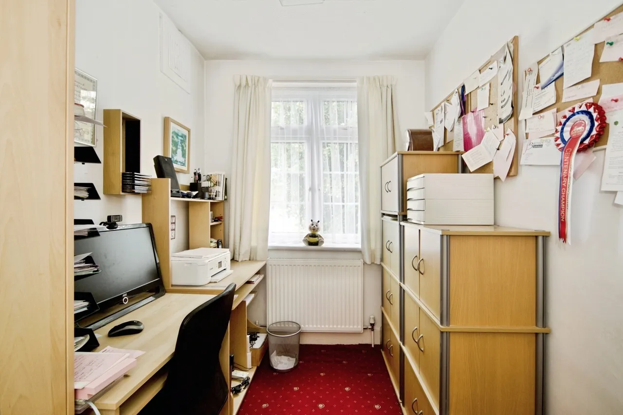 Ascension Road, Romford, RM5, photo 10