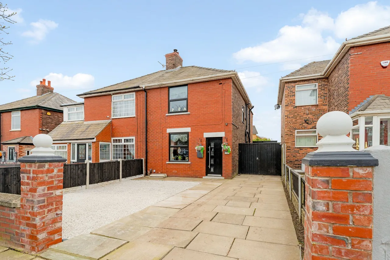 3 bed house for sale — Derby Road, Widnes, Widnes, WA8 3UF