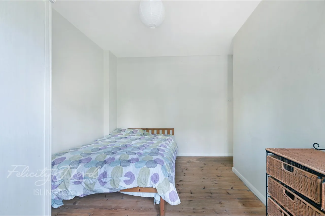 Newington Green Road, London, photo 12