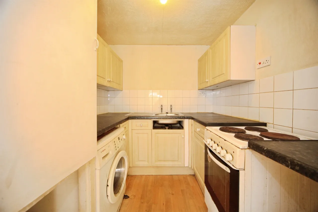 Crescent Road, Luton, LU2, photo 2