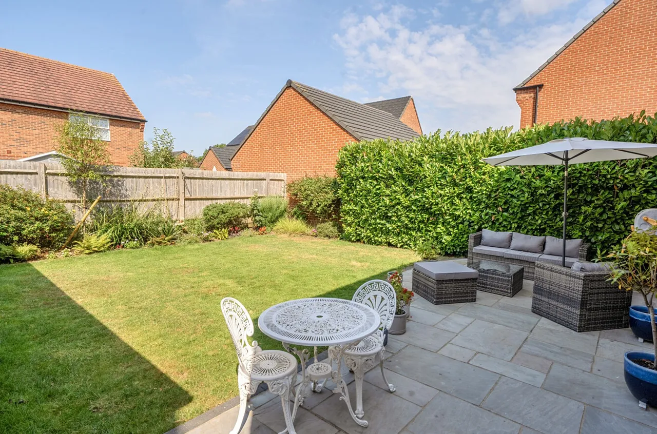 Toop Gardens, Aldingbourne, PO20, photo 4