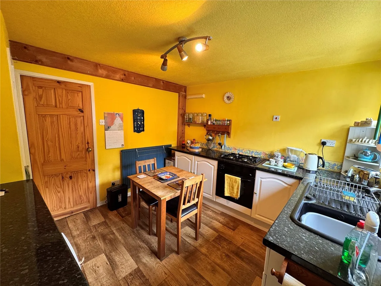 Caernarvon Road, Pwllheli, LL53, photo 4