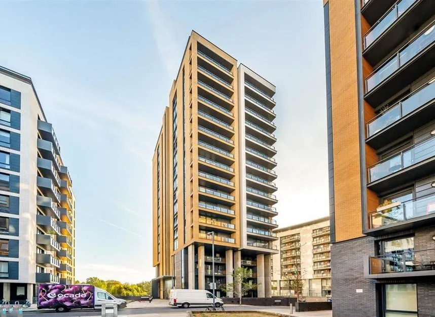 1 bed flat for sale, Cadmium Square, Bethnal Green, E2