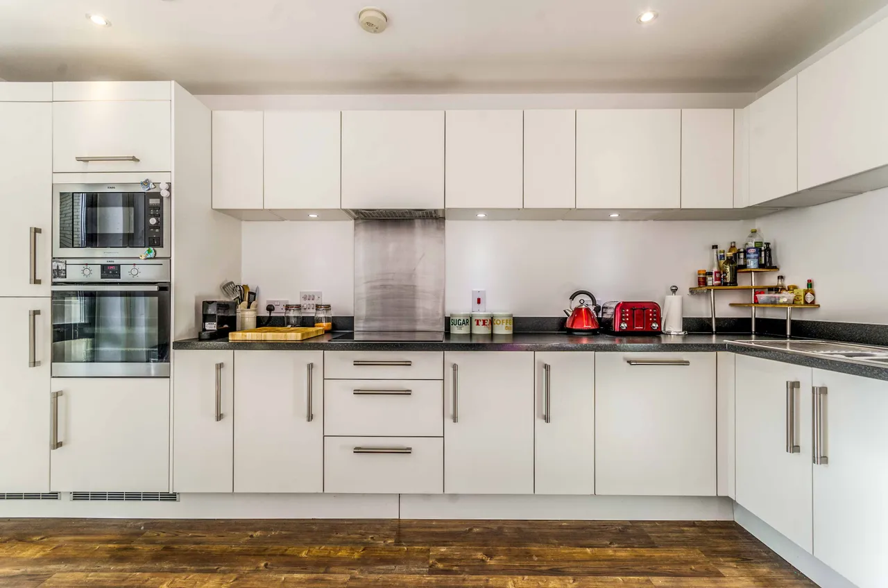 11 Bovet Court, 164 Harford Street, London, photo 4