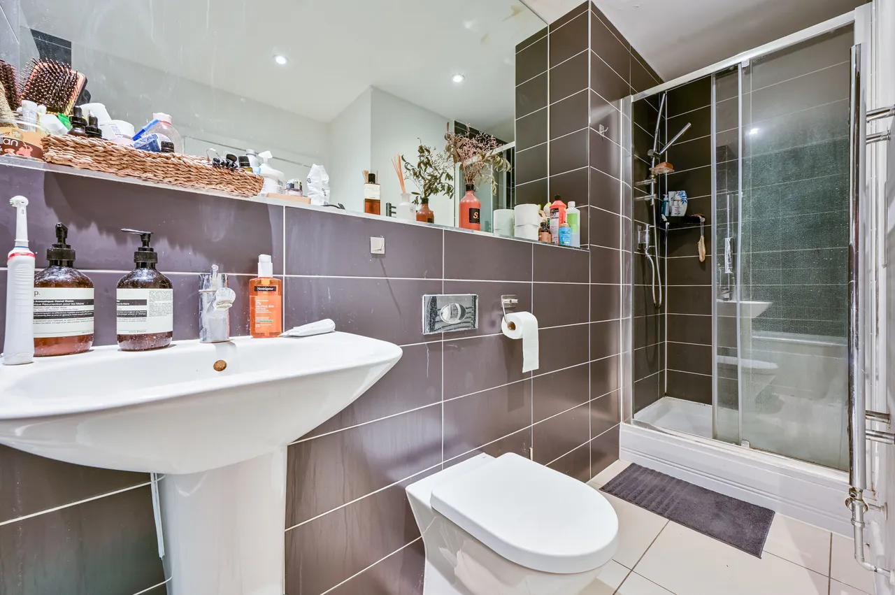 11 Bovet Court, 164 Harford Street, London, photo 13