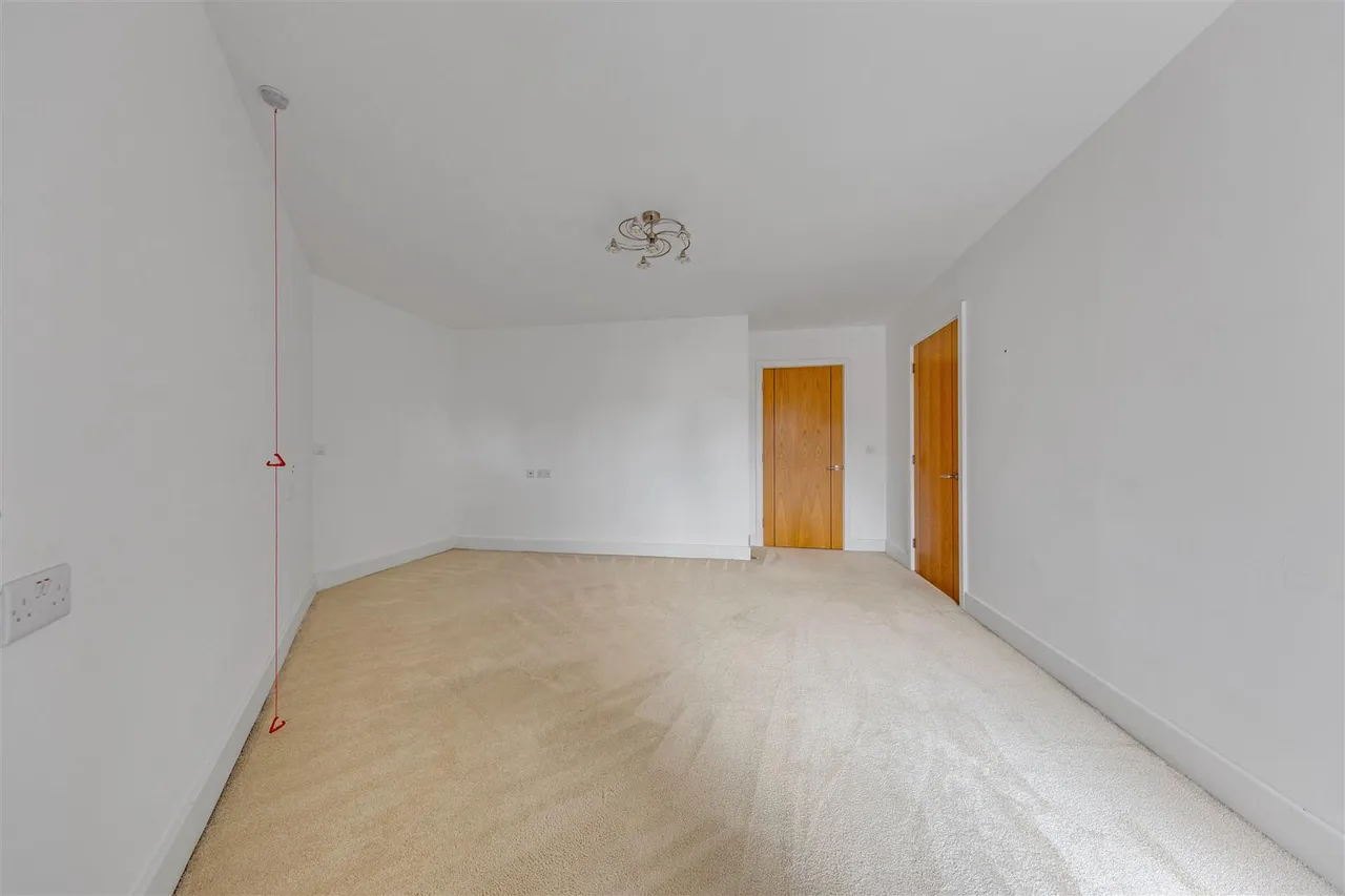 London Road, Guildford, GU1, photo 12