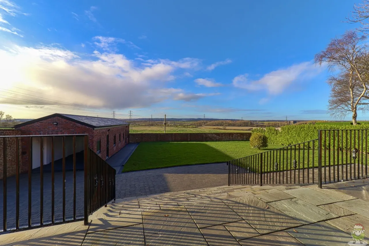 Lawn Drive, West Boldon, NE36, photo 4