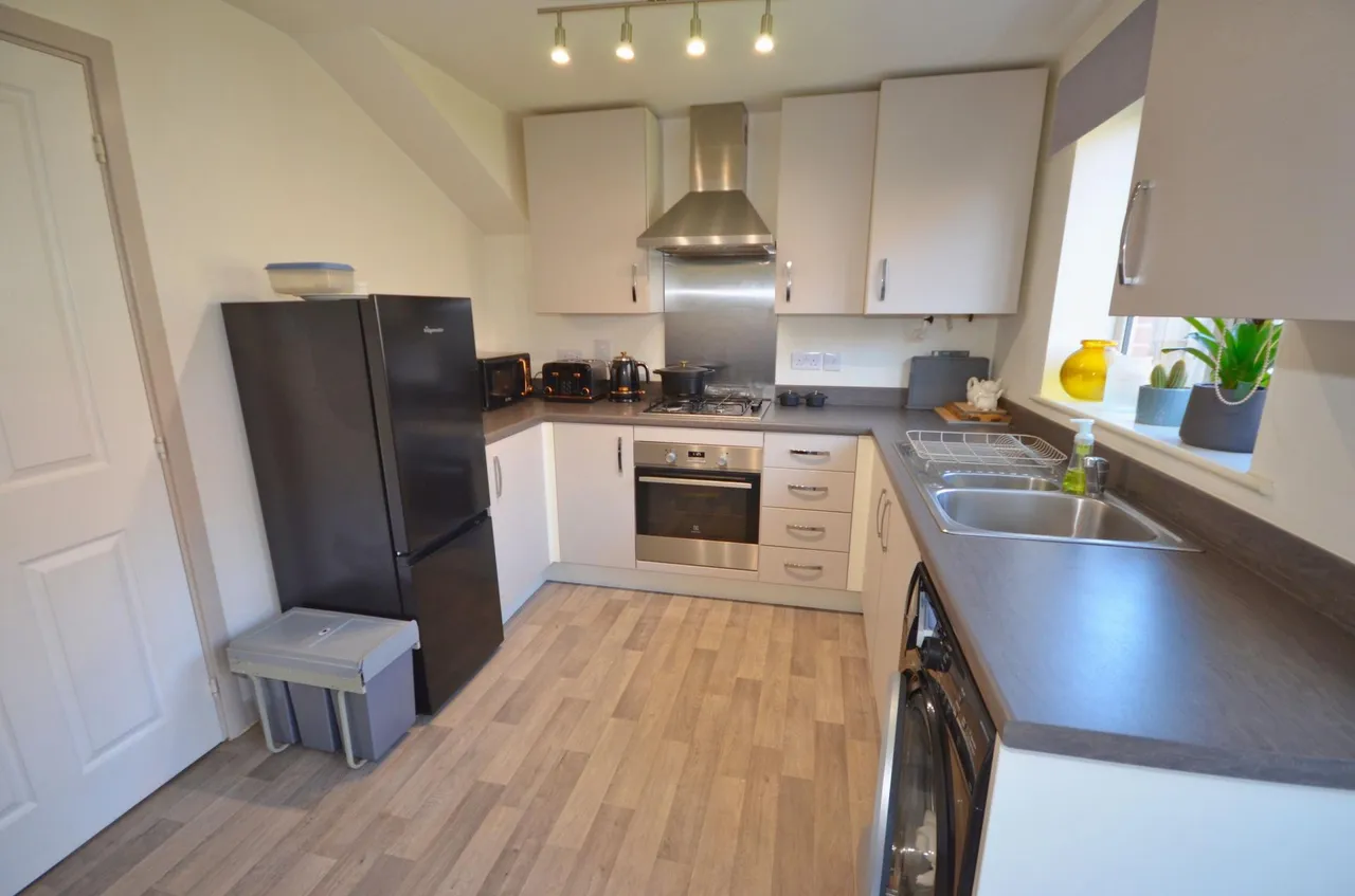 Fortress Close, Weldon, NN17, photo 11
