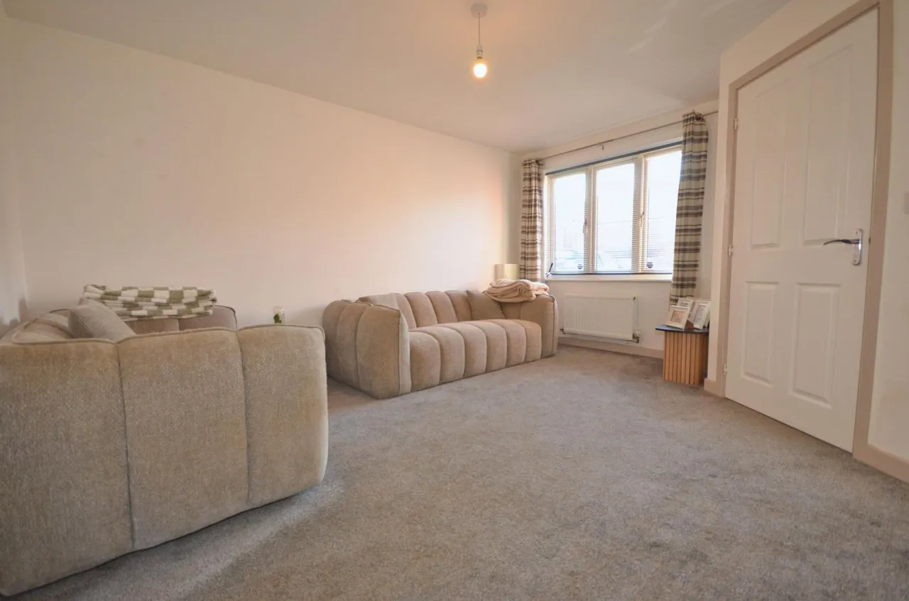 Fortress Close, Weldon, NN17, photo 3