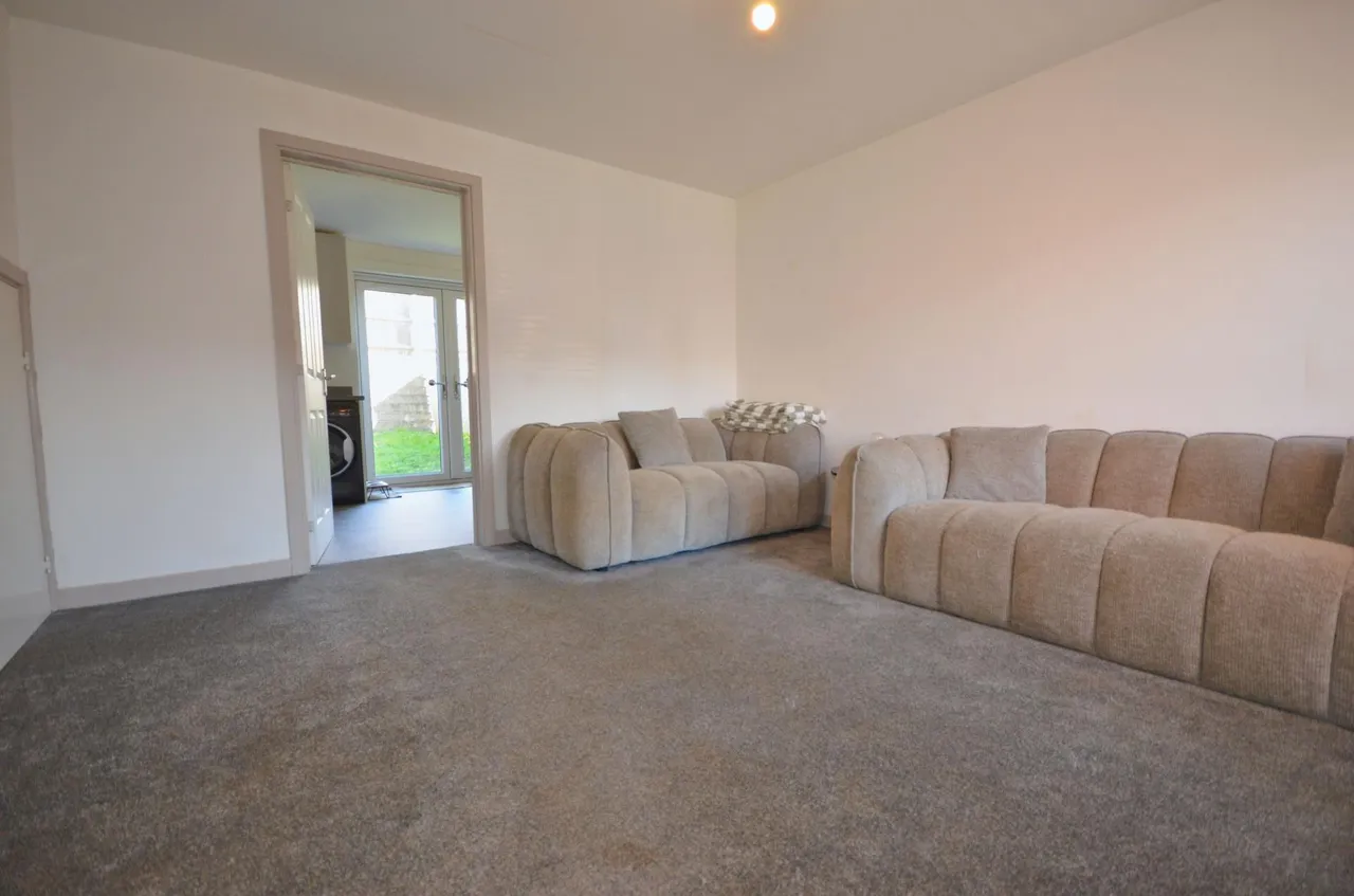 Fortress Close, Weldon, NN17, photo 9