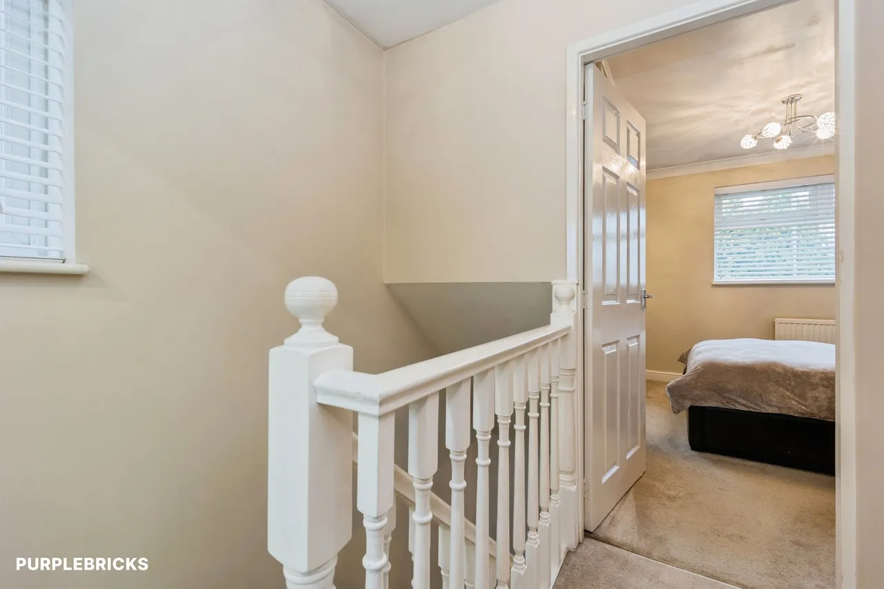 Markham Close, Hyde, SK14, photo 10
