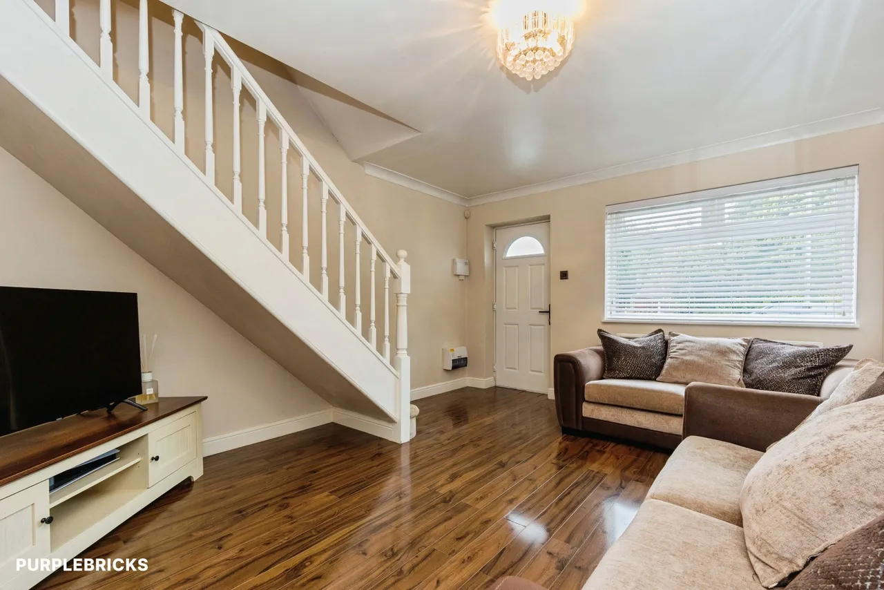 Markham Close, Hyde, SK14, photo 5