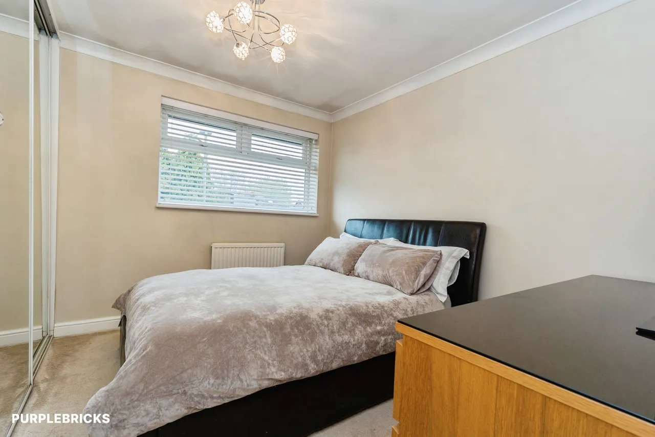 Markham Close, Hyde, SK14, photo 13