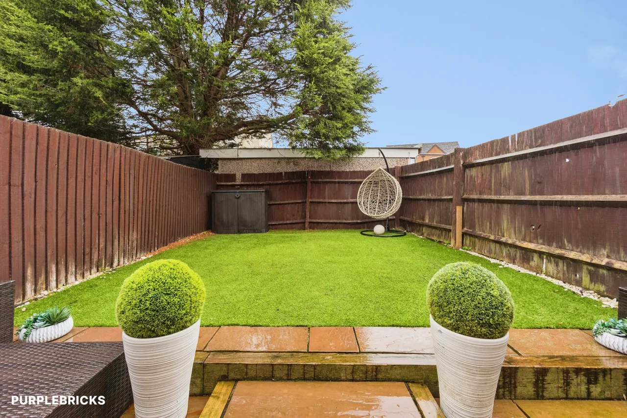 Markham Close, Hyde, SK14, photo 22
