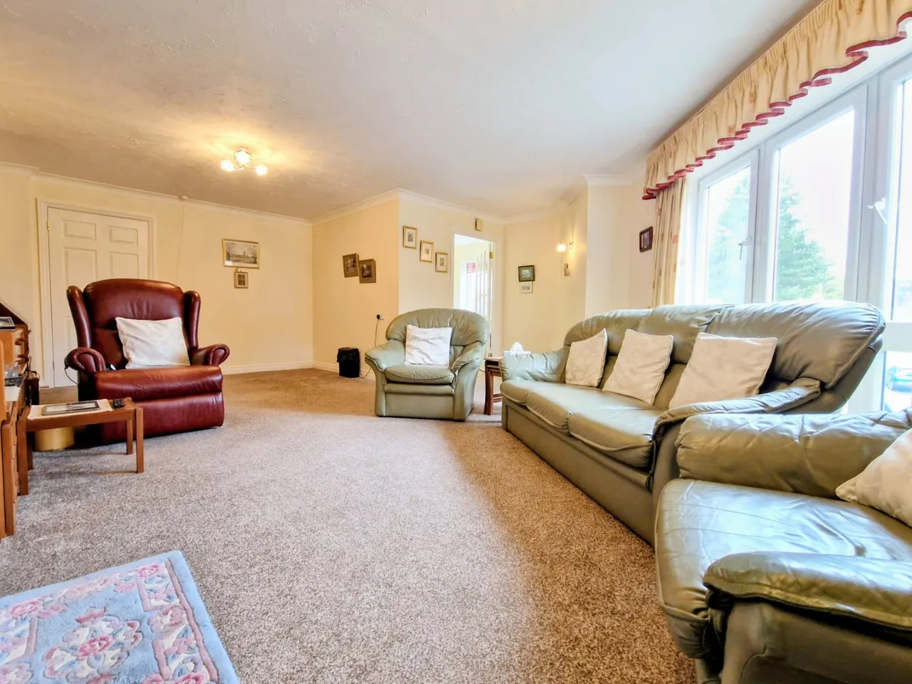 Deerhurst Court, Solihull, B91, photo 6