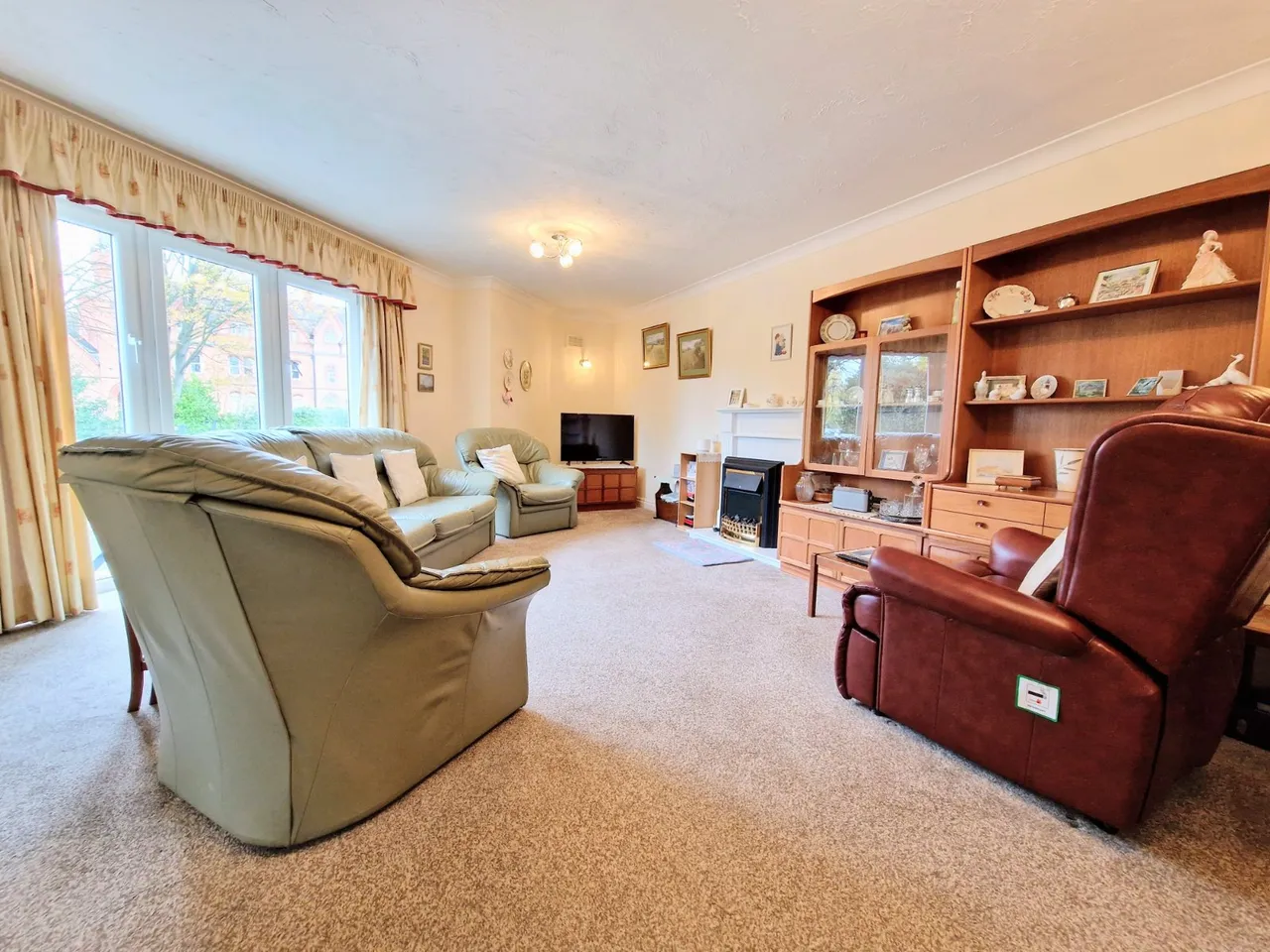 Deerhurst Court, Solihull, B91, photo 2