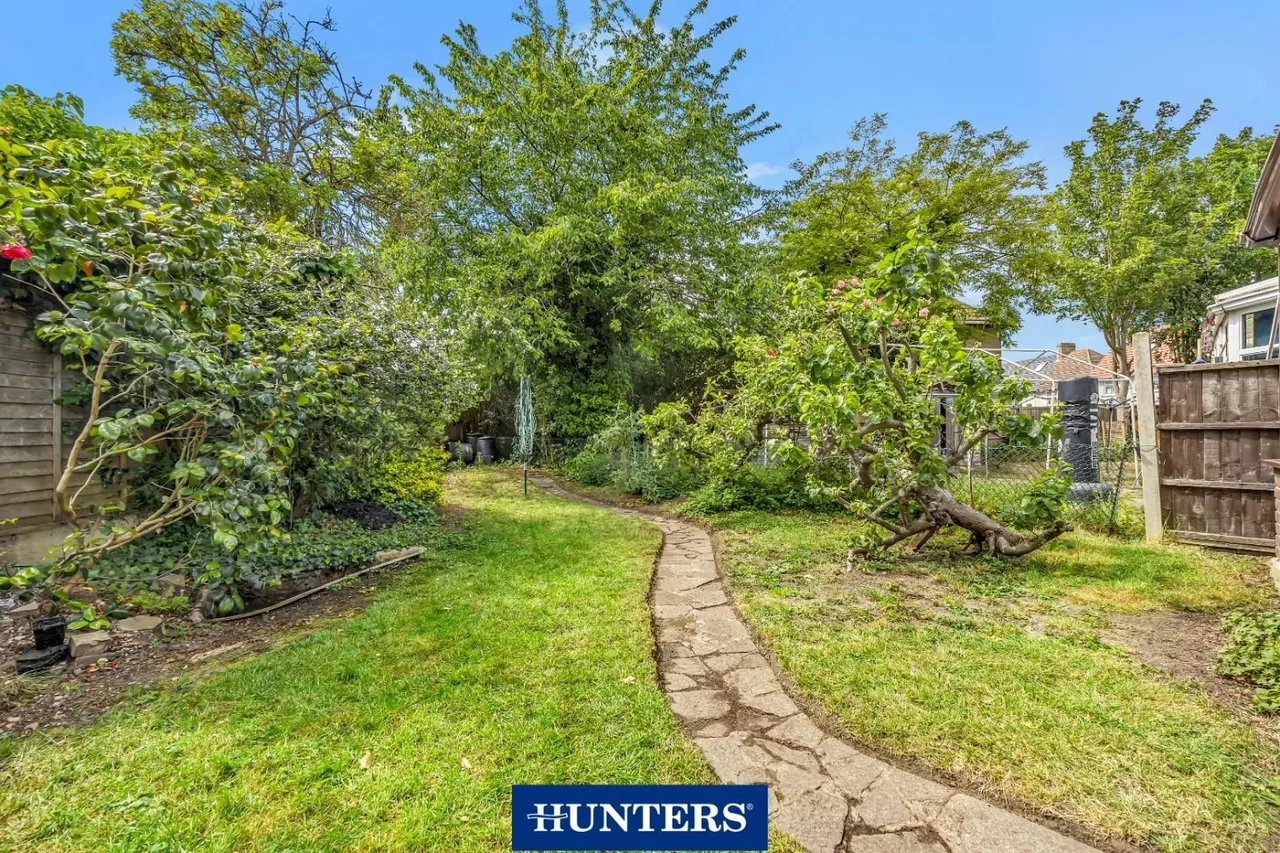 Mill Lane, Chadwell Heath, RM6, photo 16