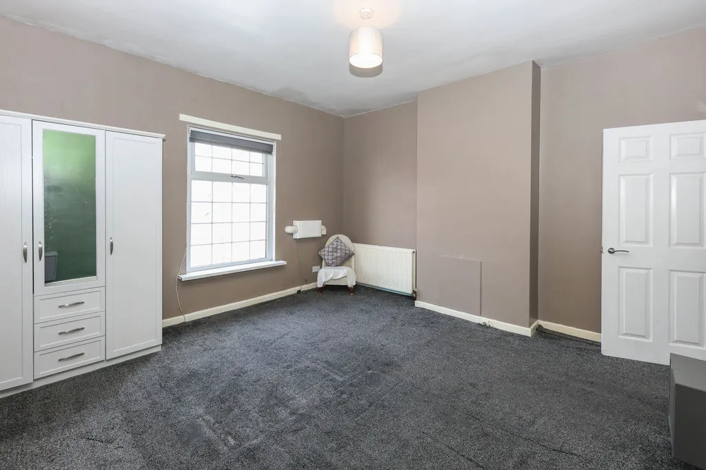 Royds Street, Rochdale OL16 5JS, photo 8