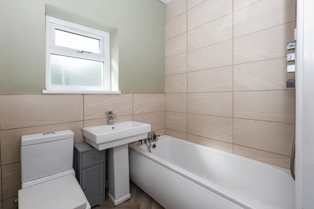Royds Street, Rochdale OL16 5JS, photo 6